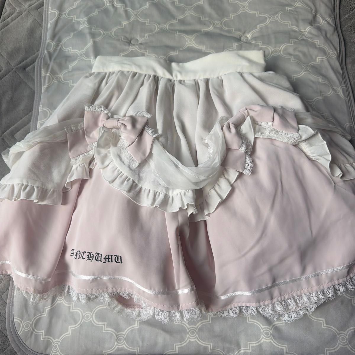 avenchumu アバンチュウム 迷你裙 粉色 荷叶边 蝴蝶结 蕾丝 女仆风