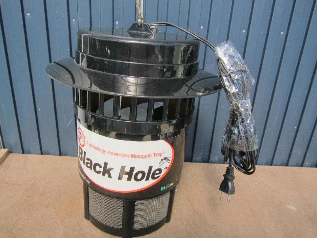 黑洞(Black Hole)光触媒灭蚊器/捕虫器
