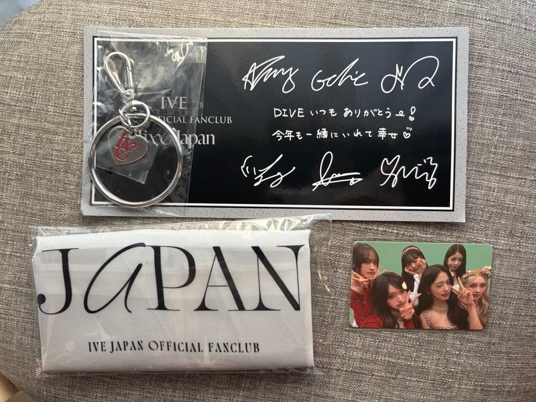 IVE DIVE JAPAN FC Long-term member renewal bonus scarf trading card charm