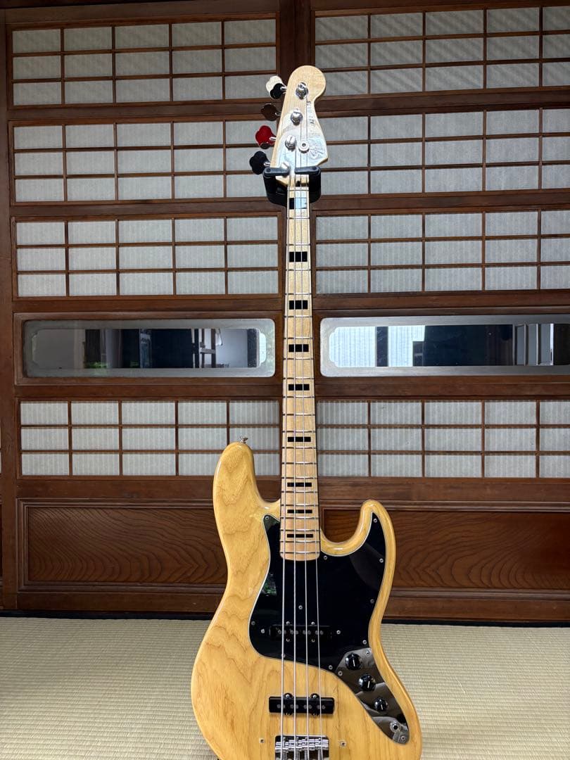 Fender Jazz Bass American Vintage 75年款