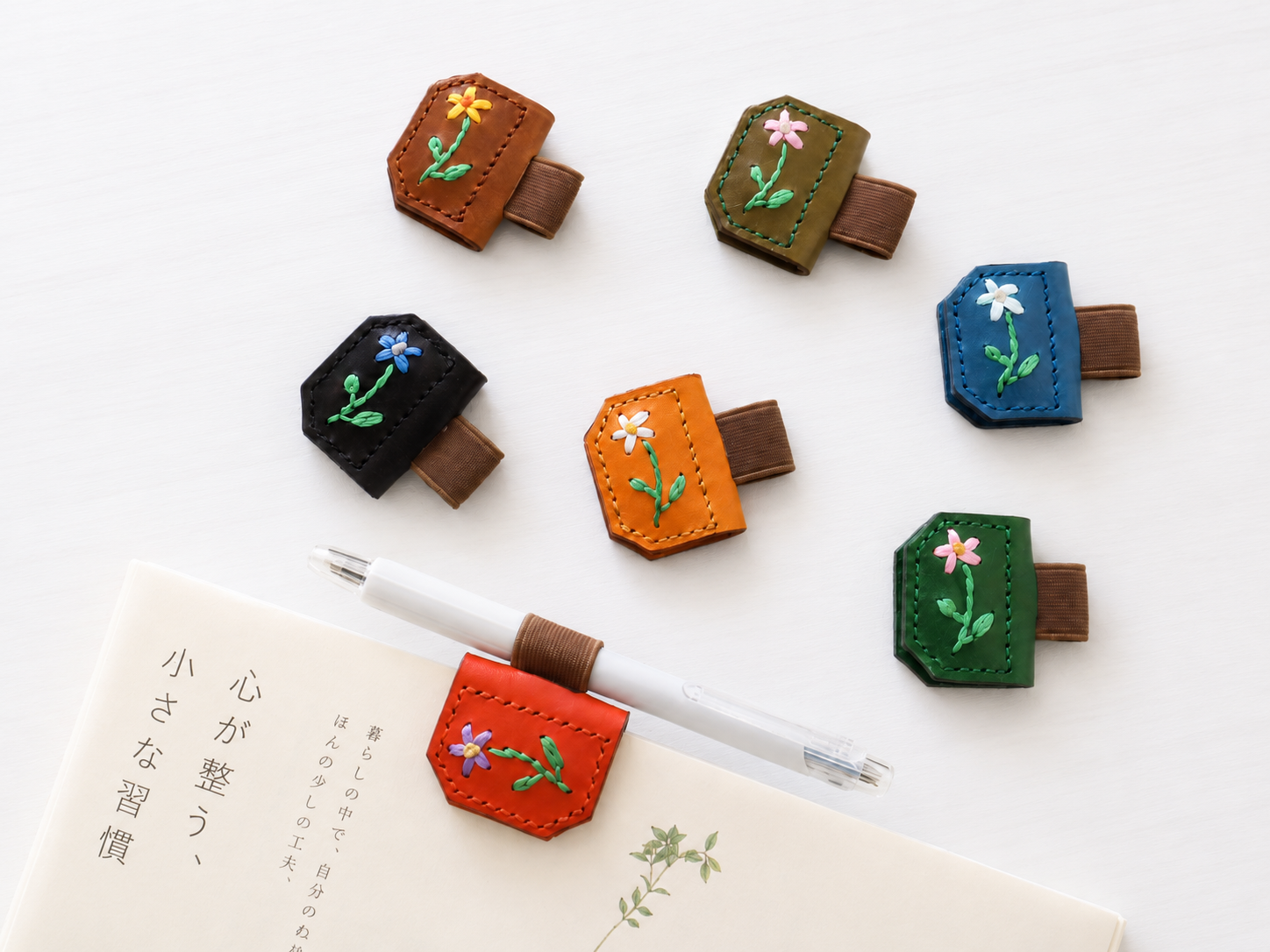 手工刺绣花卉图案真皮磁吸笔夹｜适用于记事本、阅读本及可刻字款