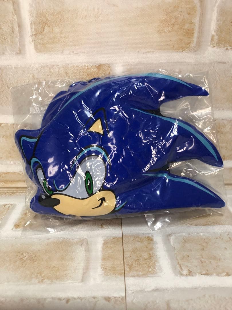 Not for sale, vintage item, Sonic the Hedgehog, hug pose, air mascot, face
