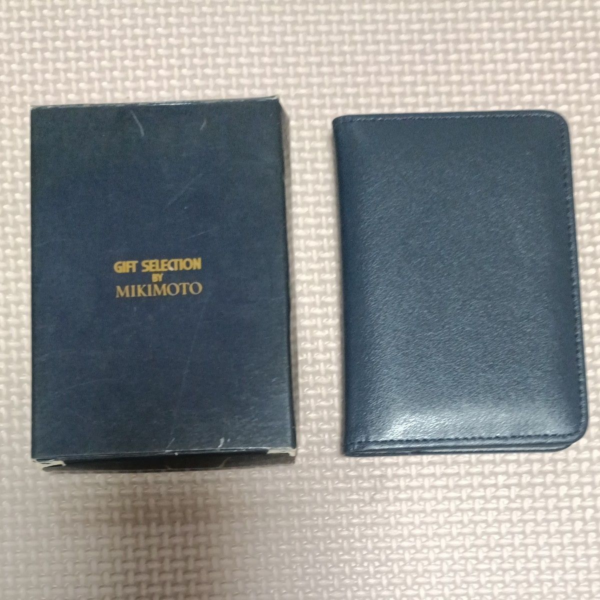 【未使用・箱付】日本航空 × MIKIMOTO 限定 携带式照片夹&卡包 真皮 海军蓝 非卖品