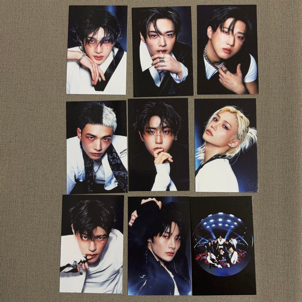 Stray Kids Karma Limited Edition Clear Binder & 9 Photo Set SKZ Karma Trading Cards