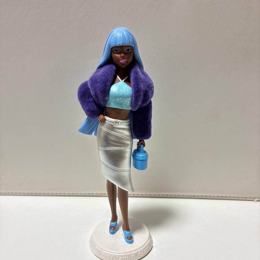 POP MART 芭比 Barbie 2001 手办