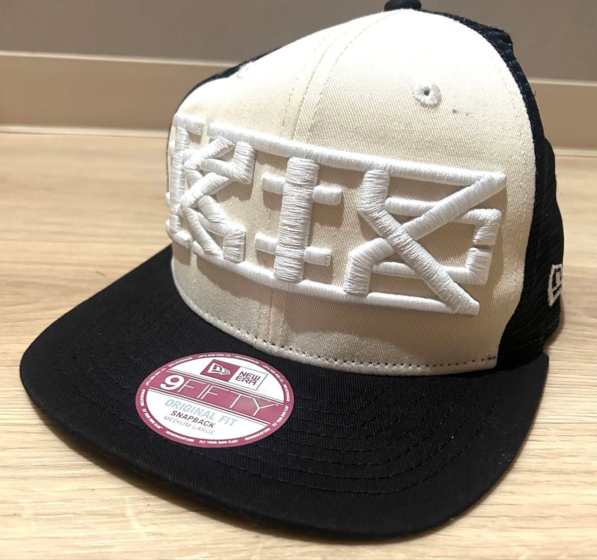 良好品 KTZ New Era 联名款帽子 9FIFTY 白色 黑色按扣