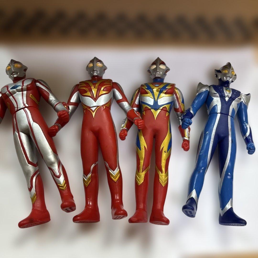 シルバー特価ウルトラマン メビウスx3 ヒカリx1 1980