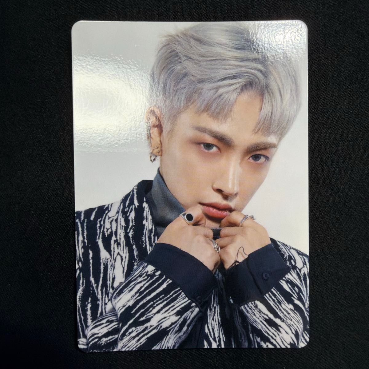 ATEEZ 亨俊 HONGJOONG 金弘中 答案之图 WHITE 交易卡