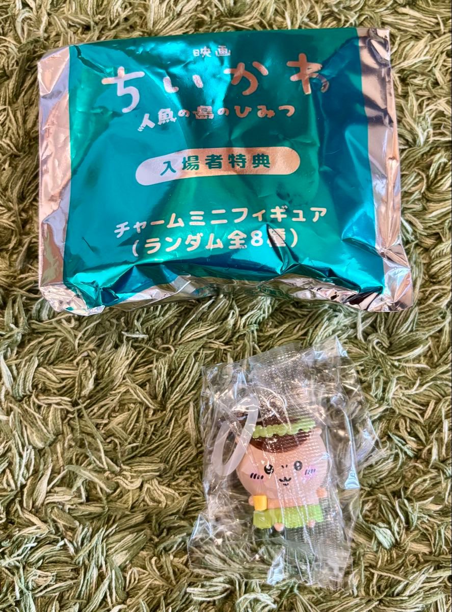 电影 吉伊卡哇 人鱼岛的秘密 指示器配件 吊坠迷你手办 栗子蒙布朗