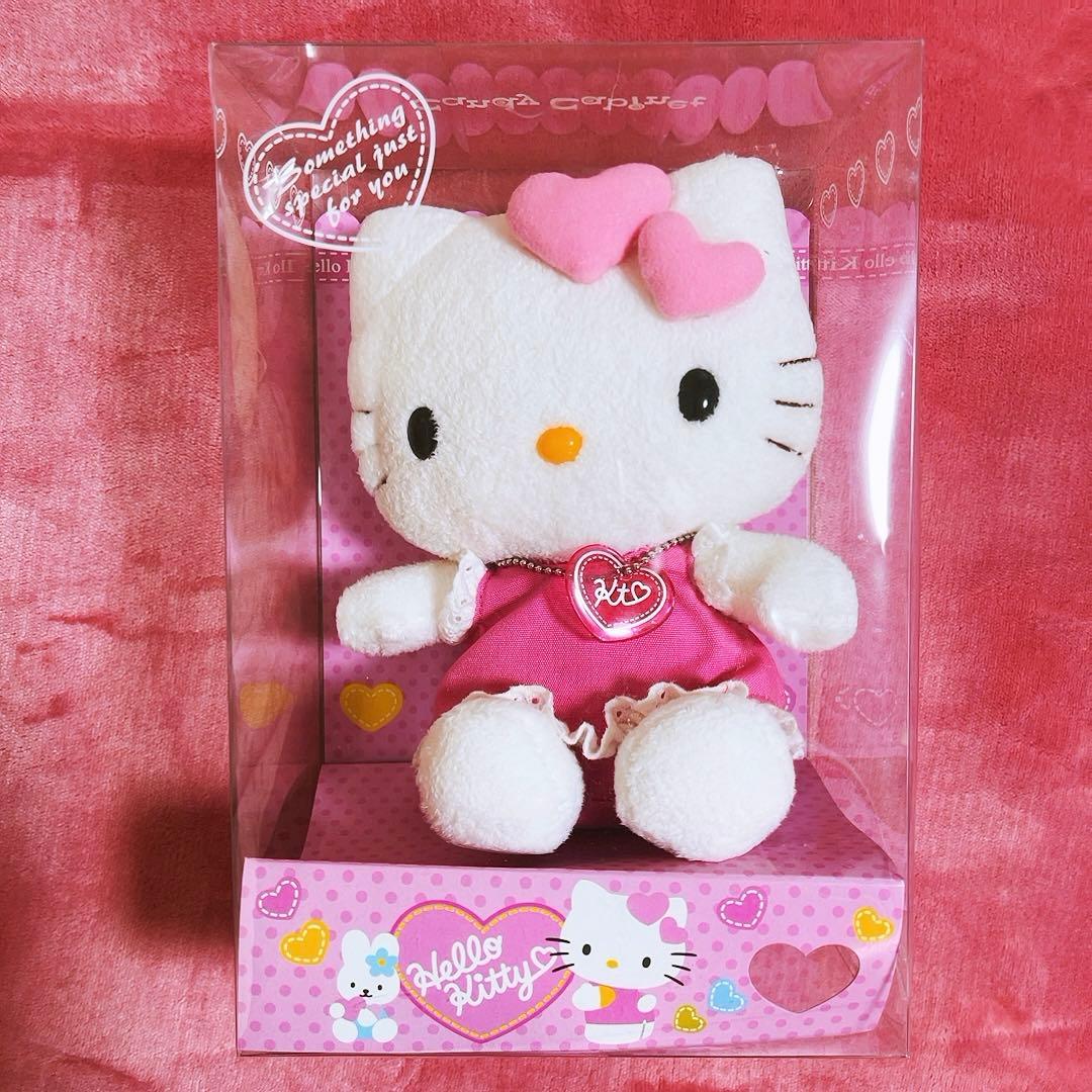 Rare Hello Kitty Plush Toy with Necklace Heart Made in 2005 by Sanrio
