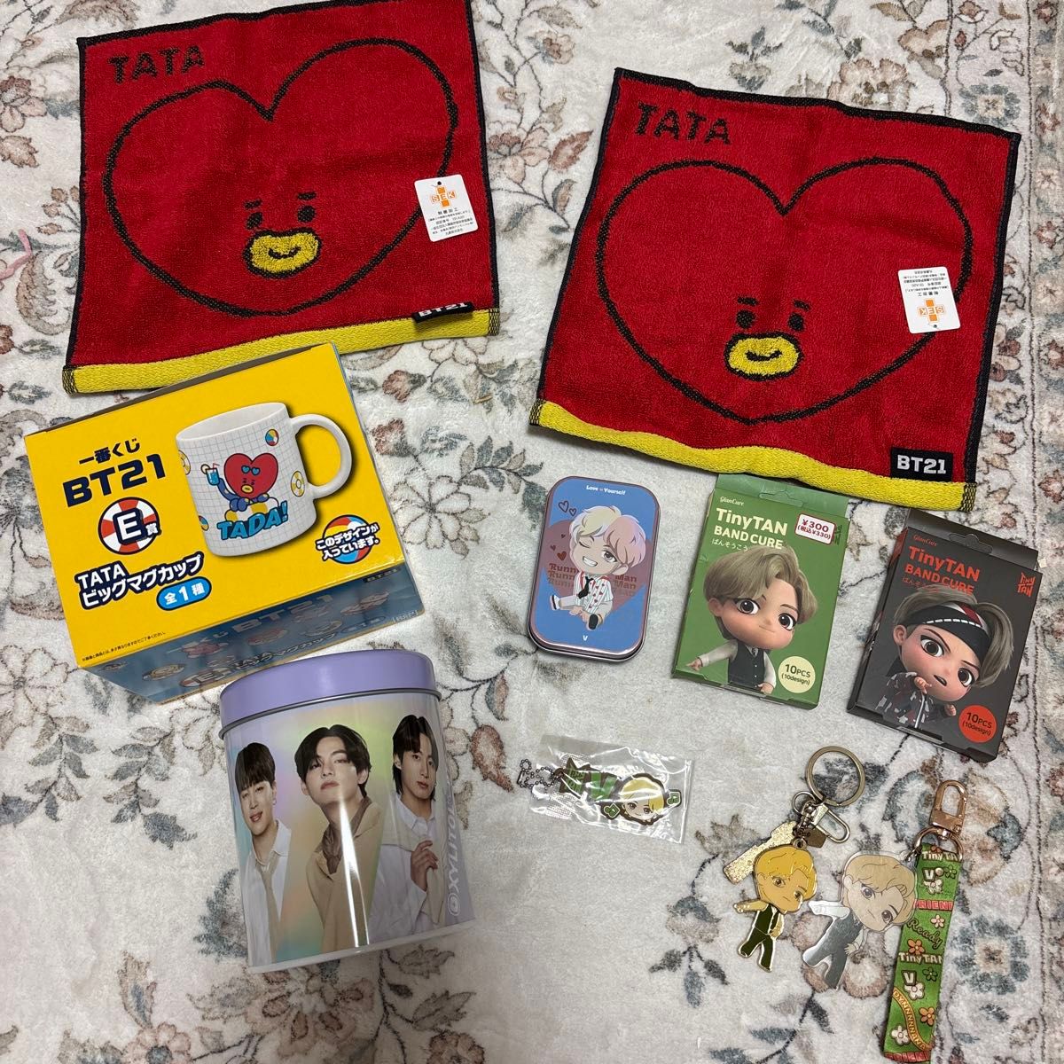 BTS BT21 TinyTAN Goods Bundle Sale TATA Towel, Mug, Can