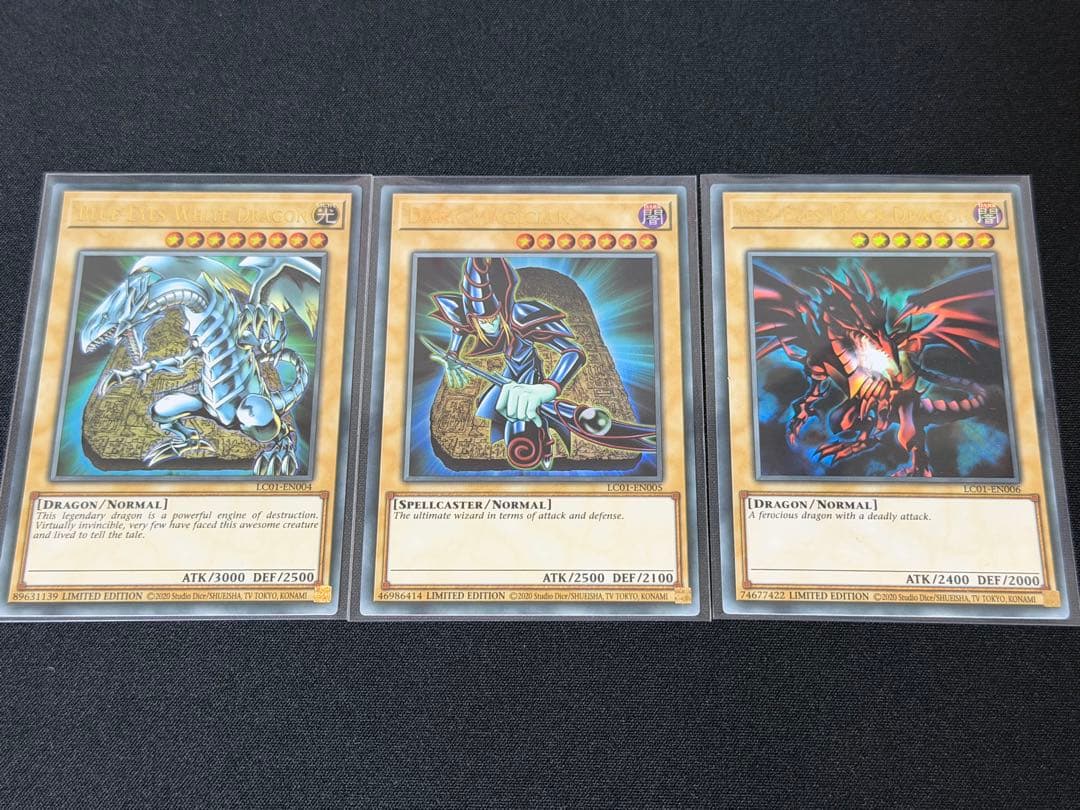 游戏王 青眼白龙 黑魔导 真红眼黑龙 3张套装 LC01 英语