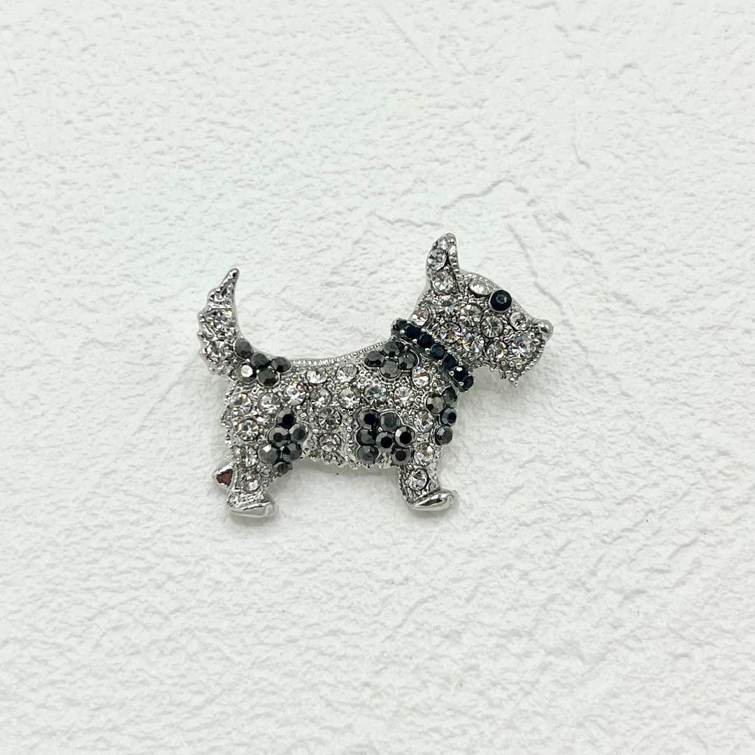 BC024 胸针 狗图案 水钻 时尚 可爱 全新 水钻 饰品