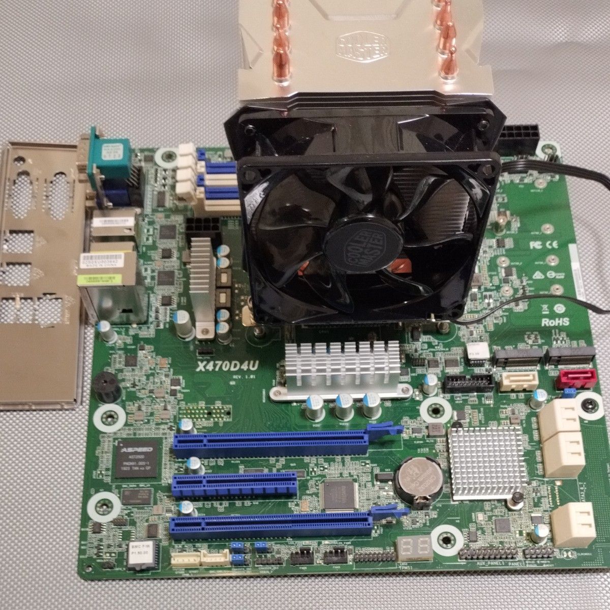 华擎机架式X470D4U主板，附带CPU散热器