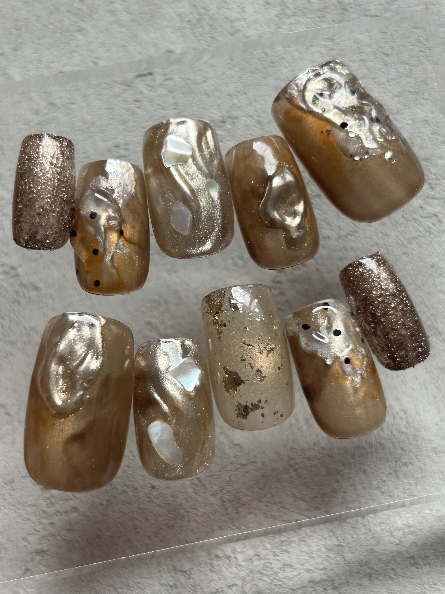 Nuance Dot | Nuance Nail Tips / Autumn Nails / Dot Nails / Brown Nails / Magnet Nails / Ink Nails / Nuance Nails / Winter Nails