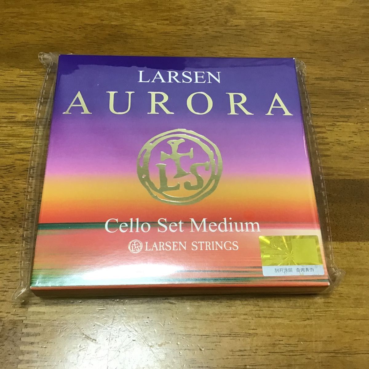 LARSEN AURORA Cello Set Medium ラーセン オーロラ チェロ弦 セット ミディアム