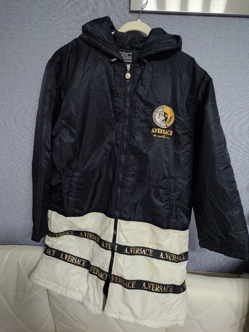 A.VERSACE 美杜莎刺绣 尼龙绗缝 长款夹克 XL