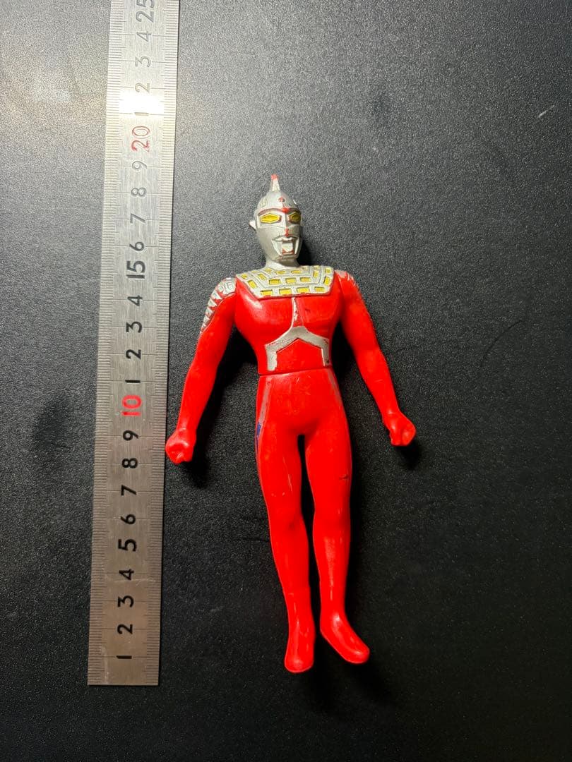 赛文奥特曼 手办