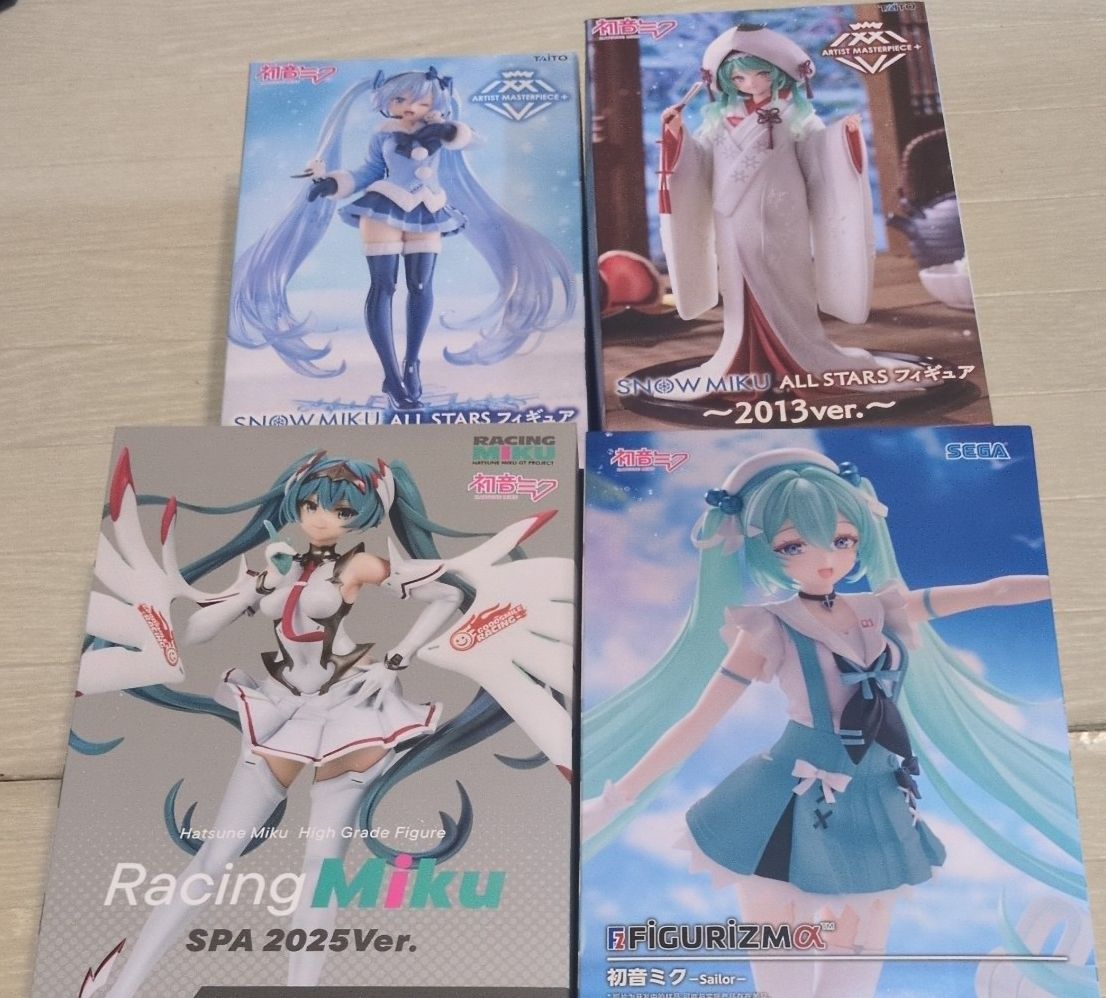 初音未来4种套装SNOW MIKU 2013ver.Sailor Racing Miku