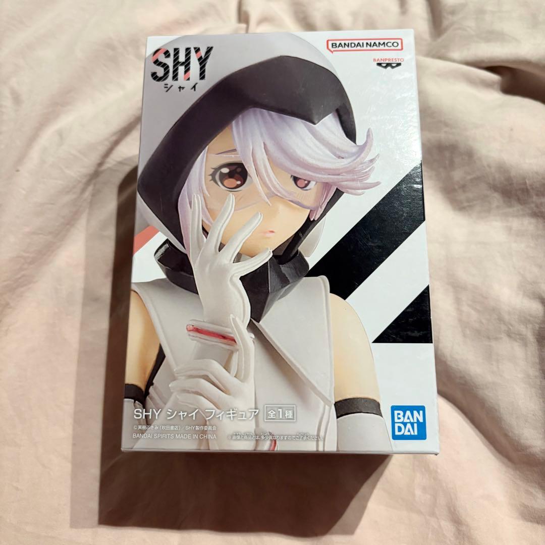 SHY Shy Figure