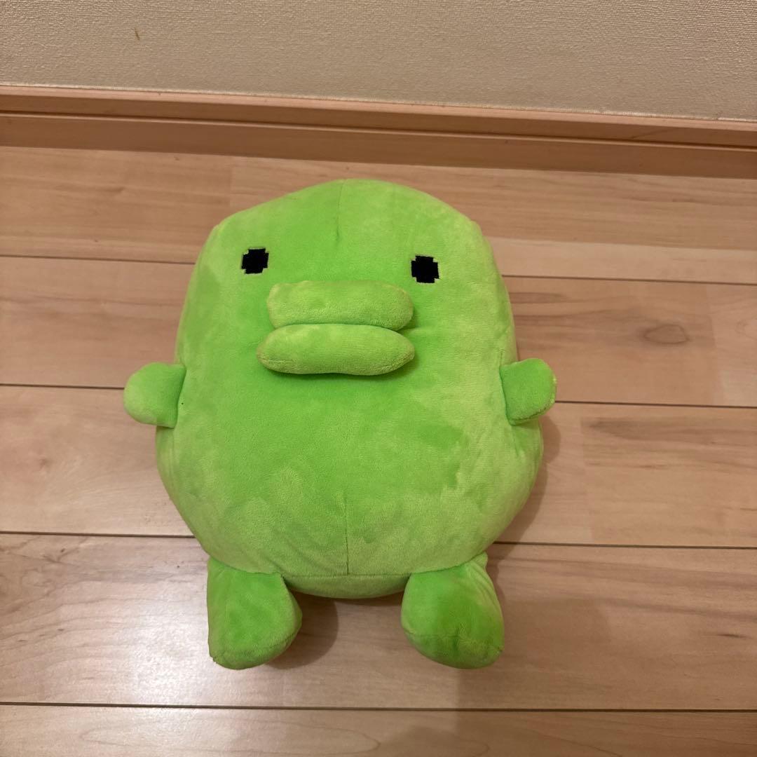 豆豆虫 蛋仔机 毛茸茸抱枕公仔