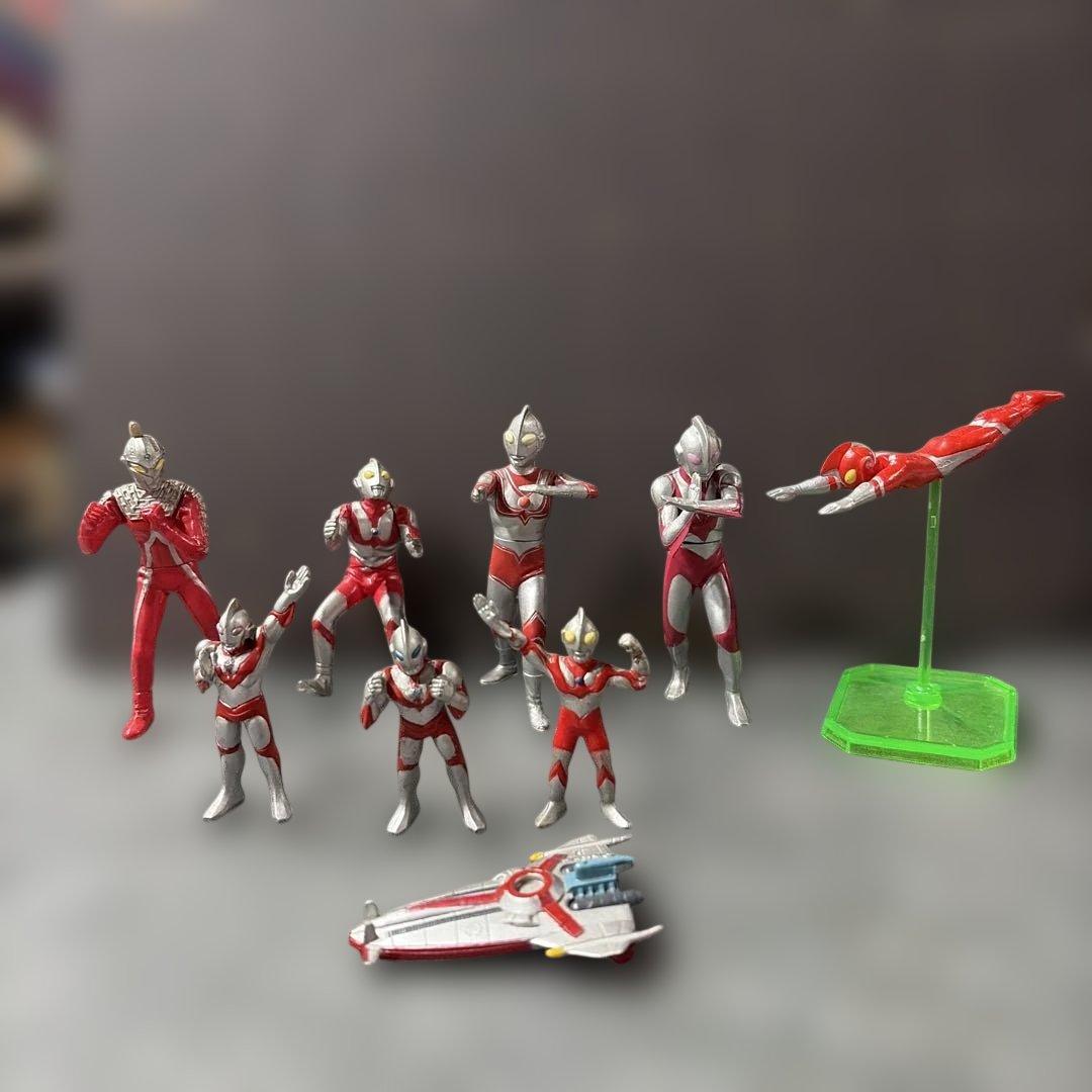Ultraman Mini Figure Set: 8 Figures Plus 1 Vehicle