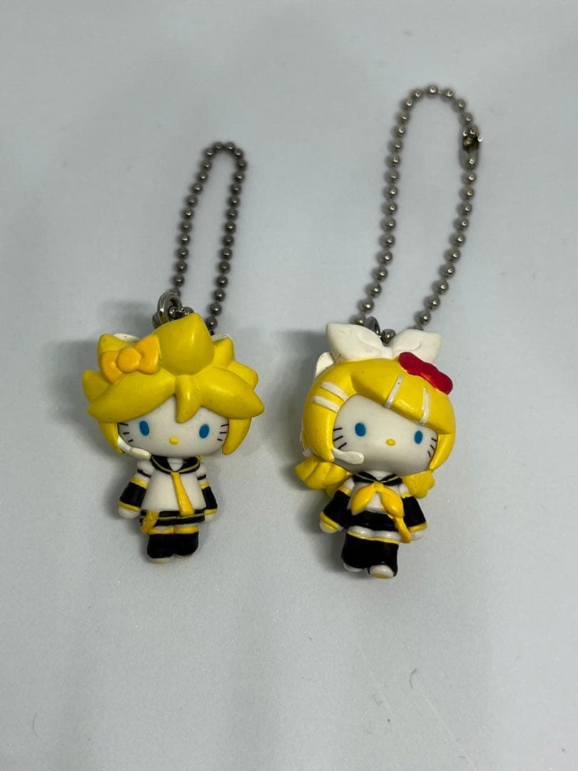 Hello Kitty Kagamine Rin and Len Collaboration Charms 2-Piece Set