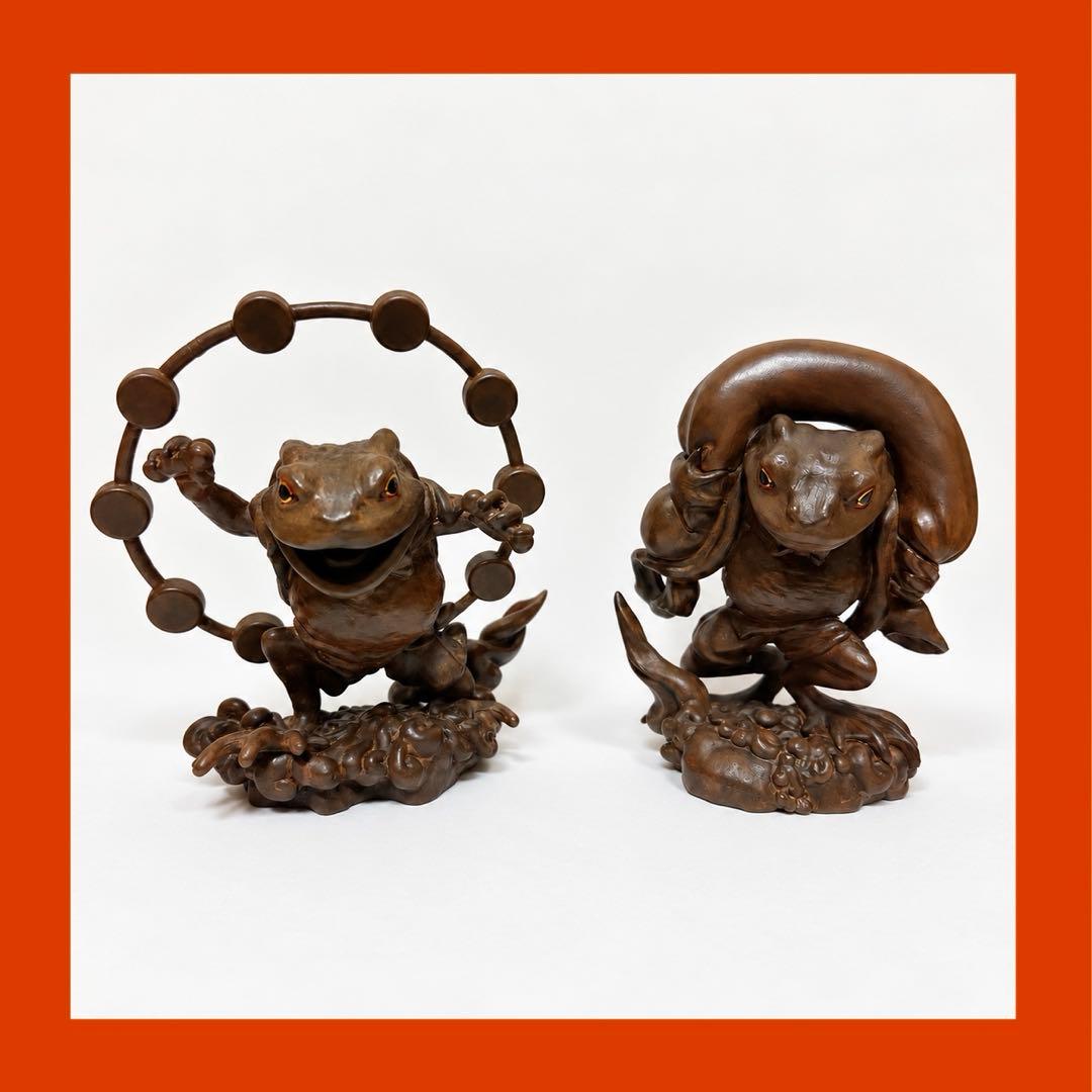ART IN GASHAPON Frog Wind and Thunder Gods Statue Wood Color 2-Piece Set