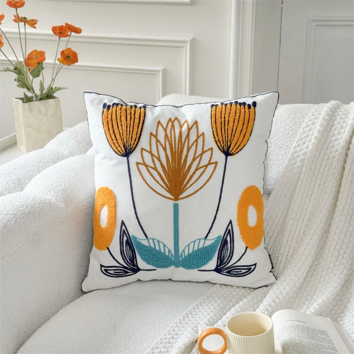 刺繍クッションカバー 北欧 風 花柄 フラワー アート 白 イエロー 刺繍 クッションカバー インテリア