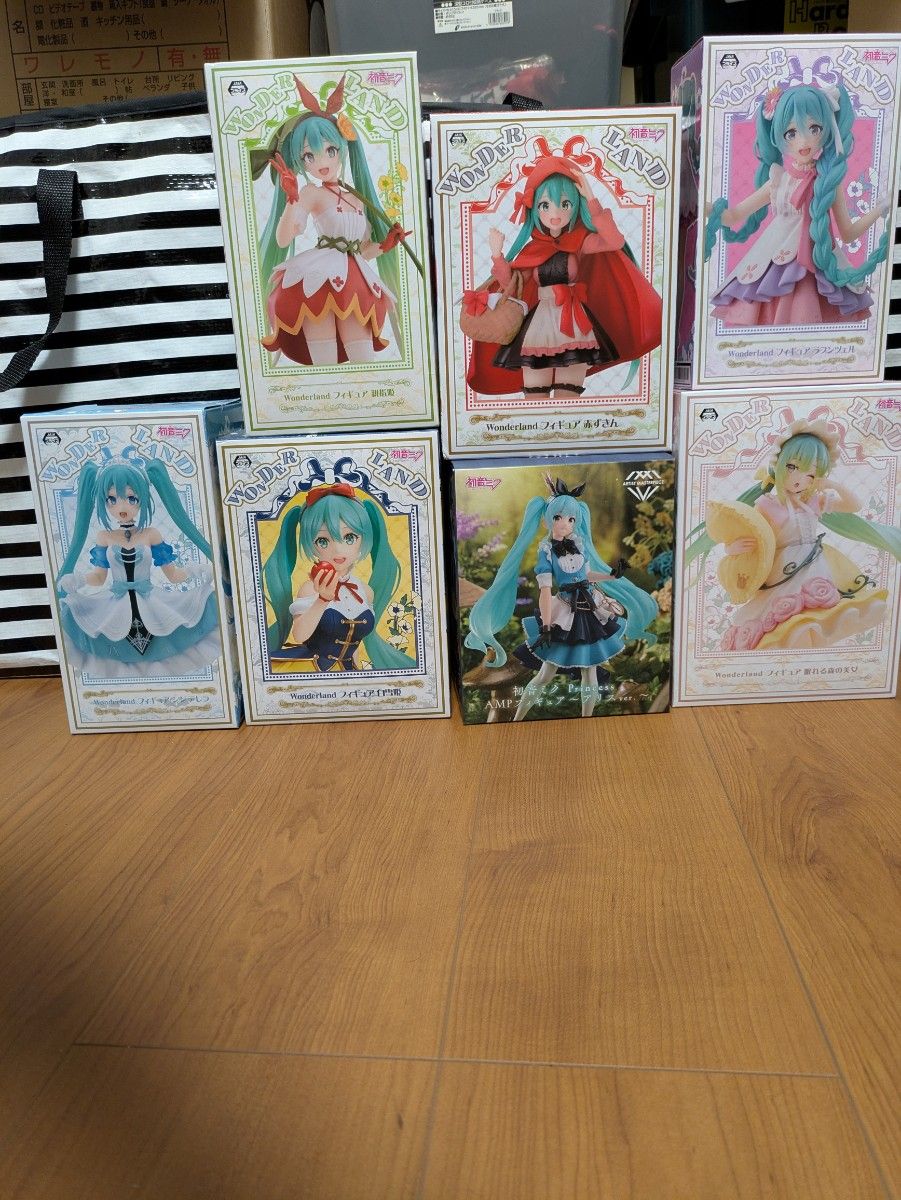初音未来 手办 Wonderland SEGA 奖品手办 全新未拆封 7件套
