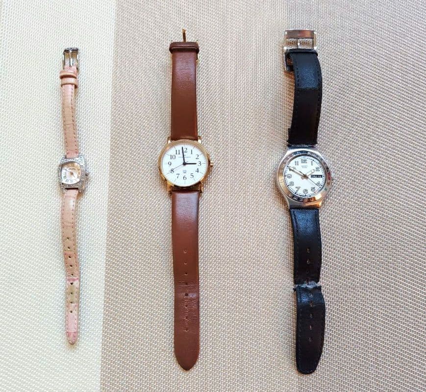 Wristwatch [Junk] 3-piece set: Swatch, The Clock House, etc.