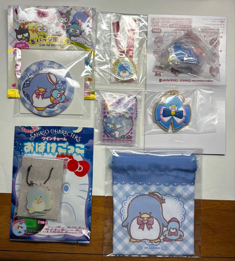 [Bundle Sale] Sanrio, Tuxedo Sam Merchandise Gashapon