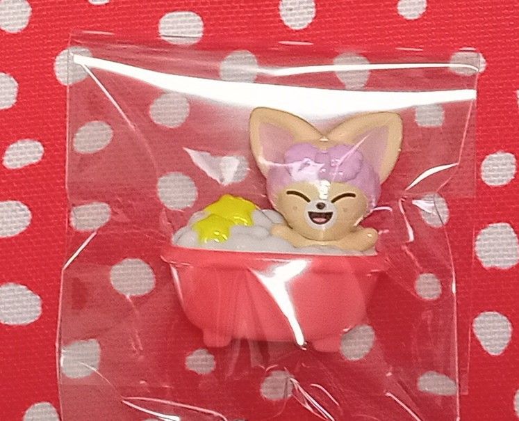 SKZOO びっくらたまご バブルフィーバー フォクシニー