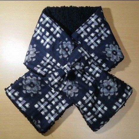 あったかコーデ　着物生地で作った　リメイク　マフラー　スヌード　ネックウォーマー　 正絹　絣柄　ハンドメイド