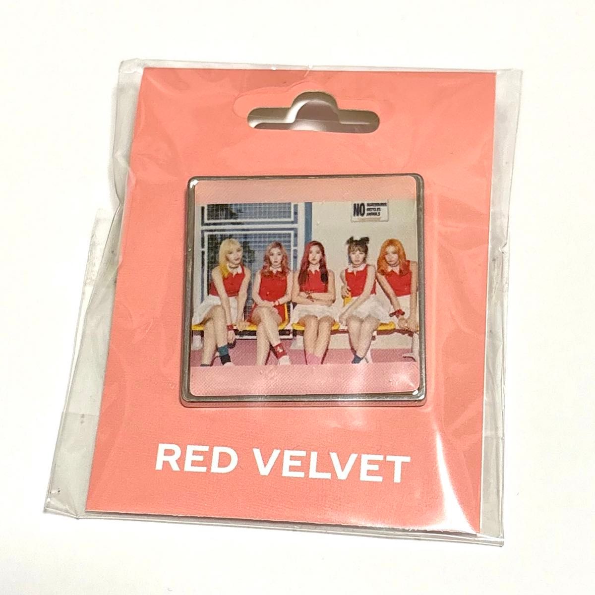 【【新品未开封】Red Velvet 徽章 胸针 官方周边 Epoxy Budge Russian Roulette