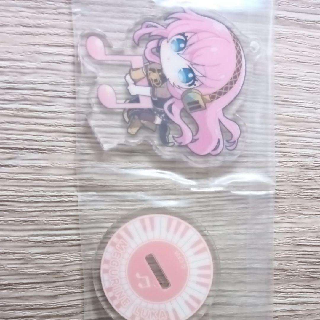 巡音ルカ 亚克力立牌　FuRyu抽奖 初音未来 泡面盖手办