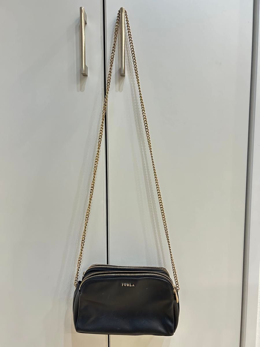 Excellent Condition FURLA Shoulder Bag Chain All Leather Black Crossbody