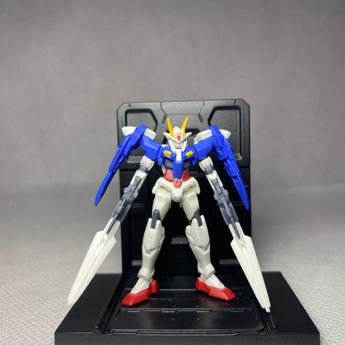 (未开封)高达收藏DX8 GN-0000 双零高达 GN剑II 步枪模式