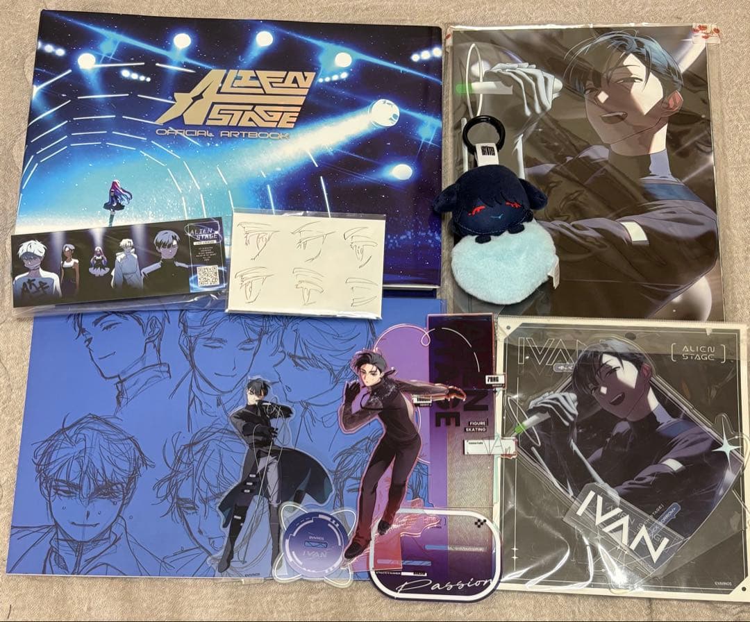 Alien Stage Artbook - Setting Materials, Ivan Goods, Trading Cards, Bonus Items
