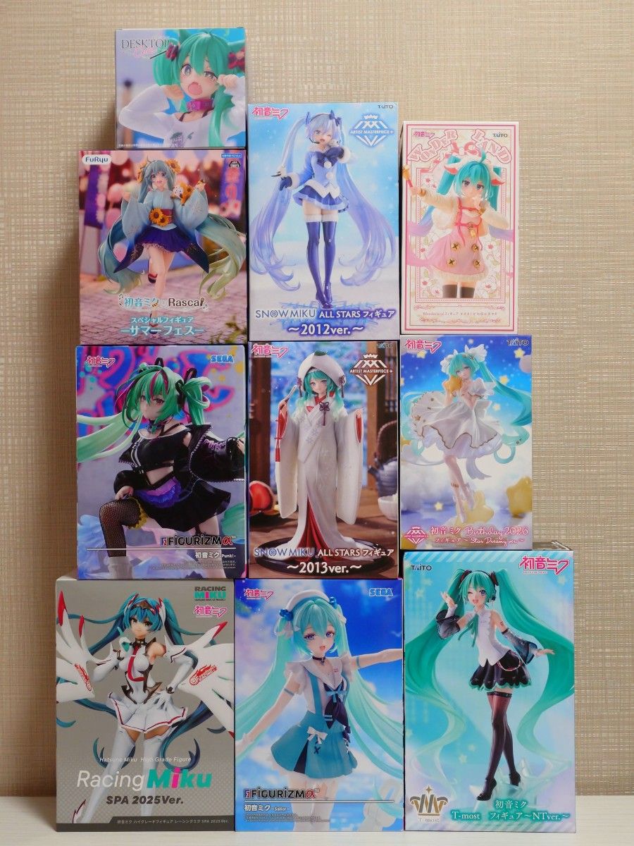 初音未来组合销售10件套装未开封GIGO限定赛车T-most AMP figure rizm α 雪未来