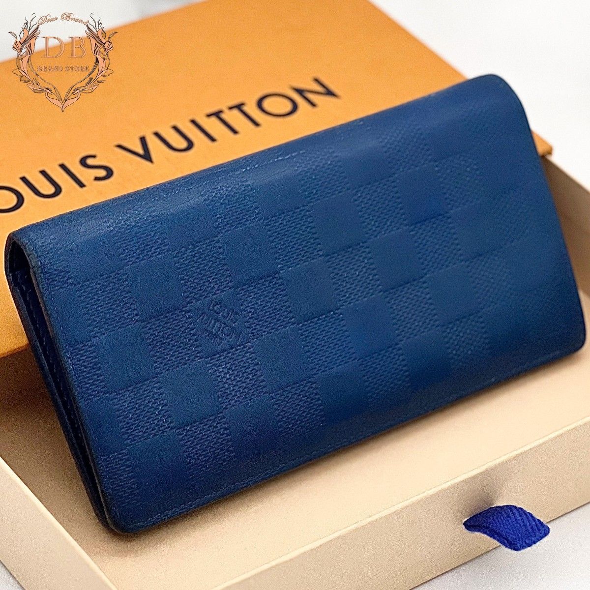 Louis Vuitton Damier Anfirmé Brother Blue Business Wallet with Card Slots Jacket Louis Vuitton Men’s Wallet with Interior Pockets