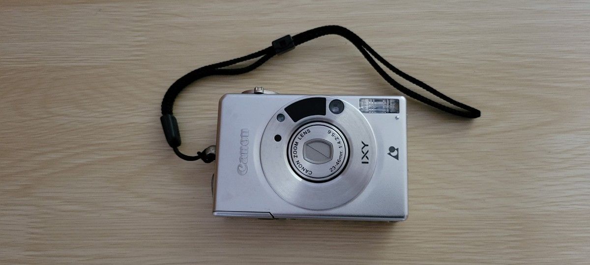 Canon IXY DIGITAL コンパクトデジタルカメラ シルバー