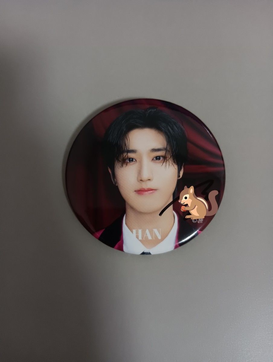 Straykids 2024年圣诞主题快闪活动 签名版金属徽章 汉志勋