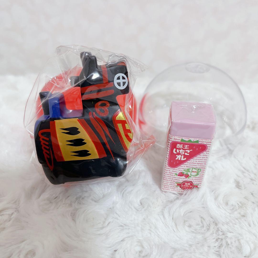 Rakuou Miharu Komu Red Cow Rakuou Strawberry Milk Miniature Gacha