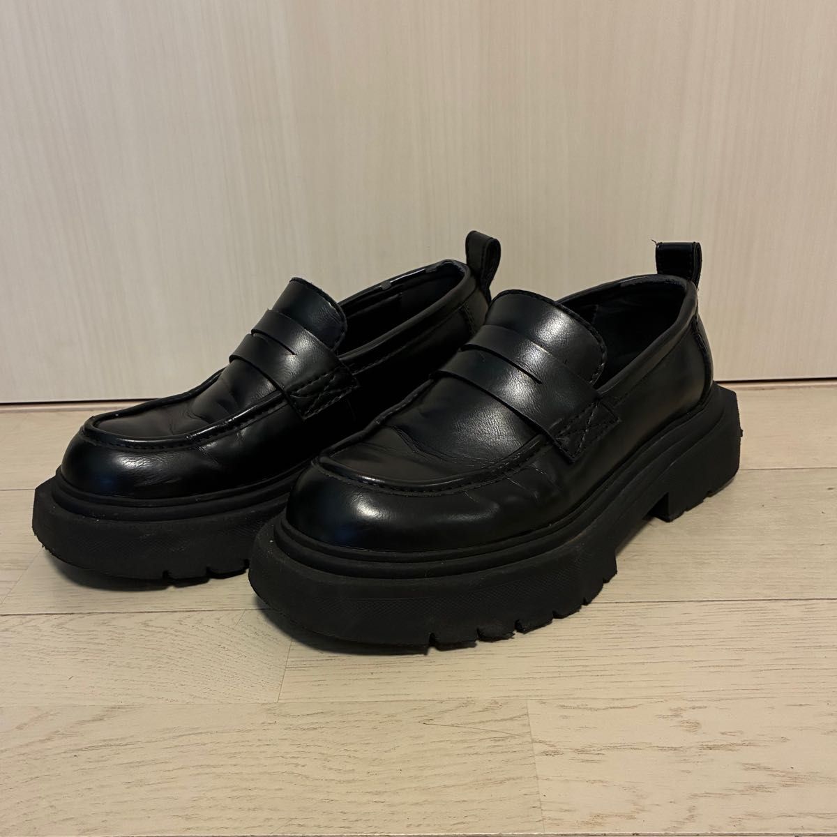 ZARA 厚底 大气层压钉鞋 乐福鞋 黑色 厚底鞋底