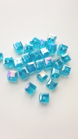 【6mm 20个】水晶玻璃立方体(水蓝色)