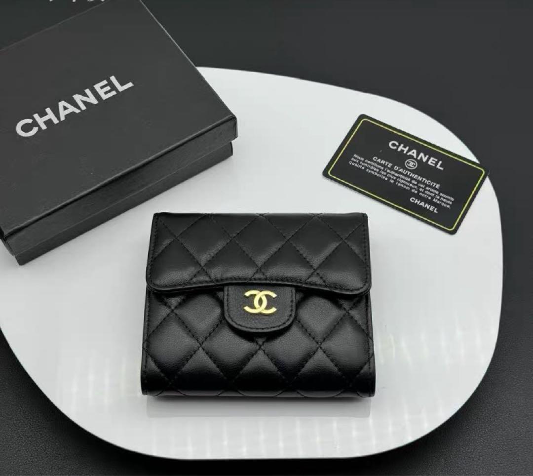 CHANEL matrasse三折钱包黑色今天发货