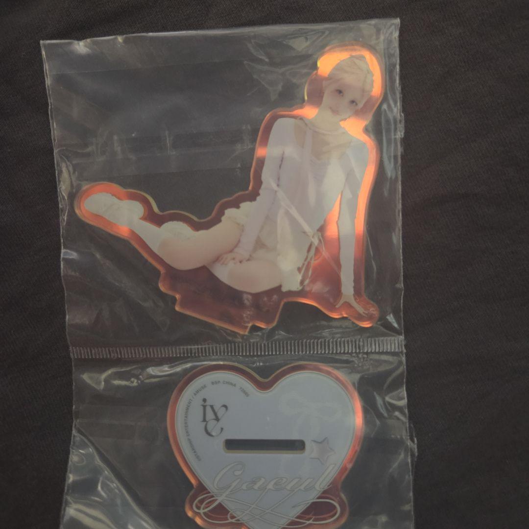 IVE Gaeul Acrylic Stand