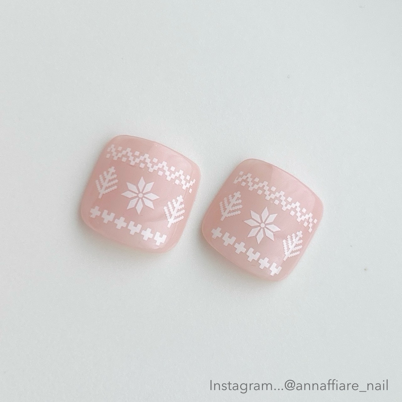 [1-point limited sale/immediately dispatch] Nordic pattern foot nail tip/big toe only claw claw nail Anaffiare sheer gray pink natural simple yukata natural front dress sandals