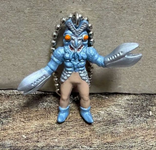 Baltan星人 Mini Figure Keychain Ball Chain